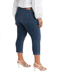 Levi's Women's Plus-Size Shaping Capri Lapis Amidst Indigo 24W image 2